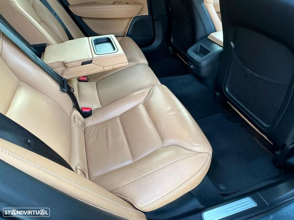 Volvo V90 D4 AWD Geartronic Momentum - 11