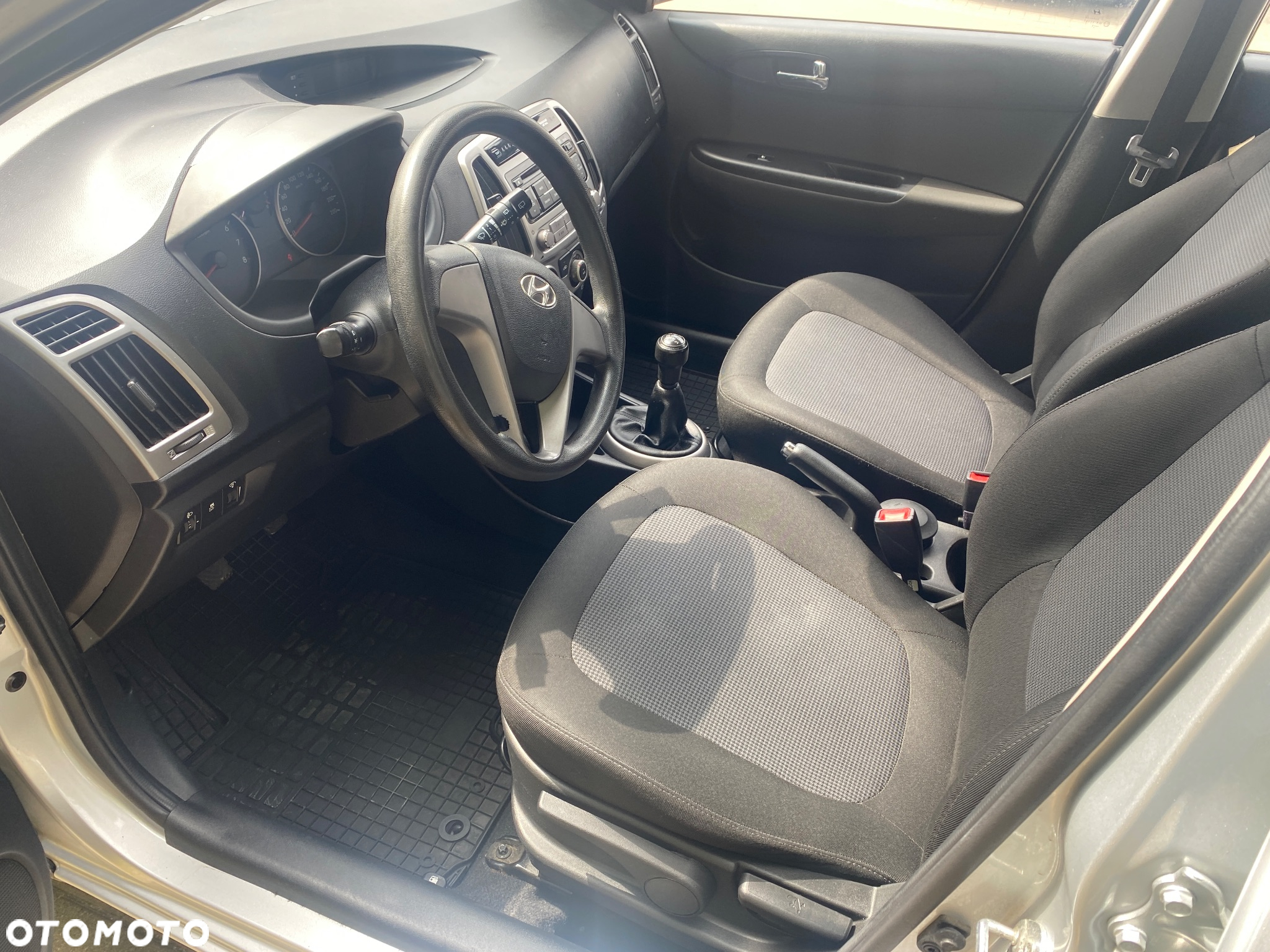 Hyundai i20 1.25 Classic + - 16