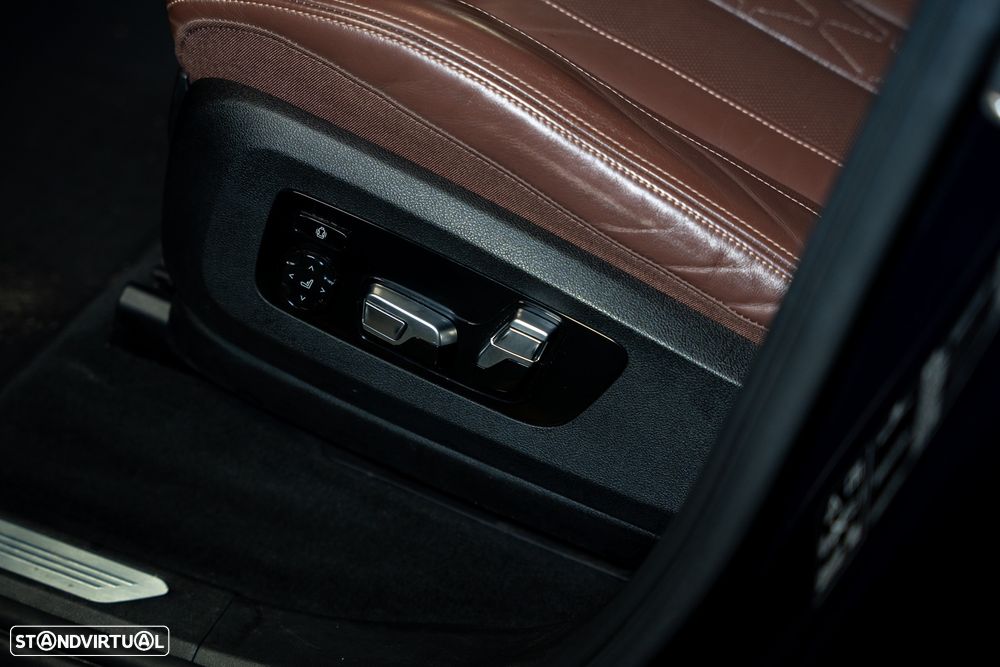 BMW X7 xDrive30d - 15