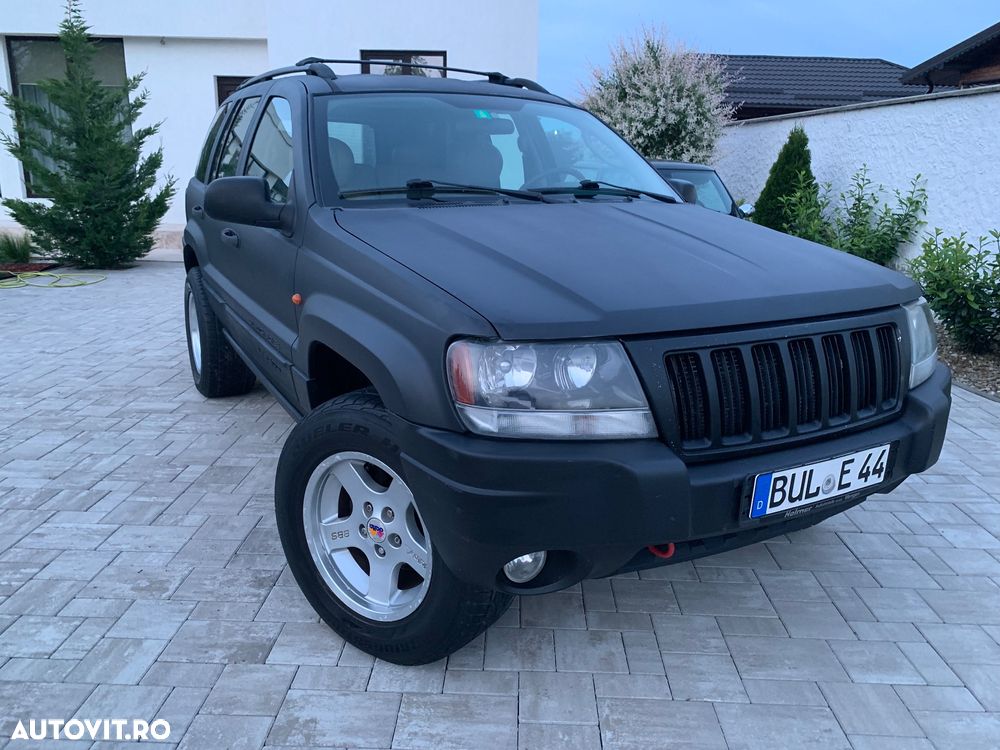 Jeep Grand Cherokee - 22