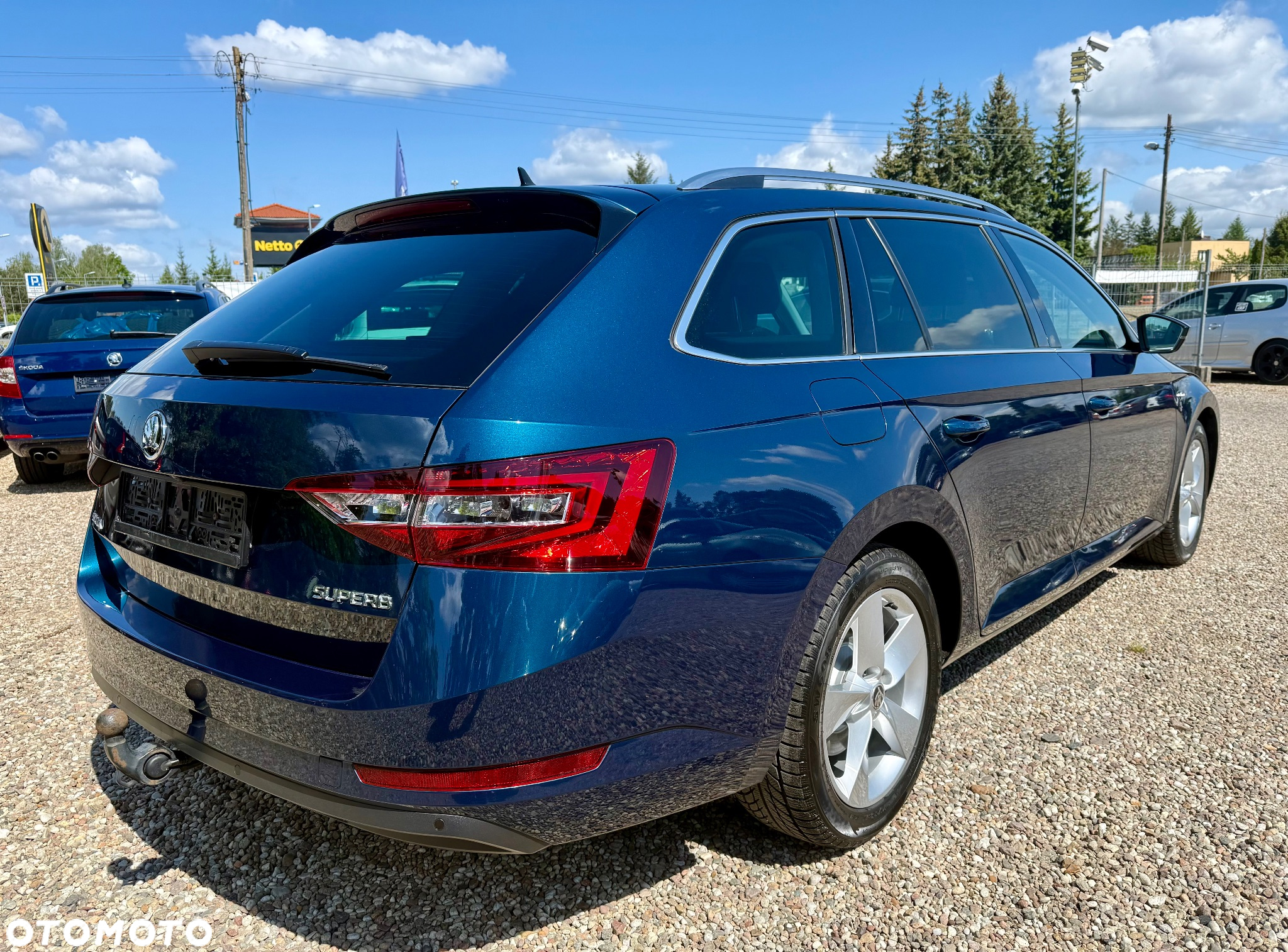 Skoda Superb 2.0 TDI DSG L&K - 8