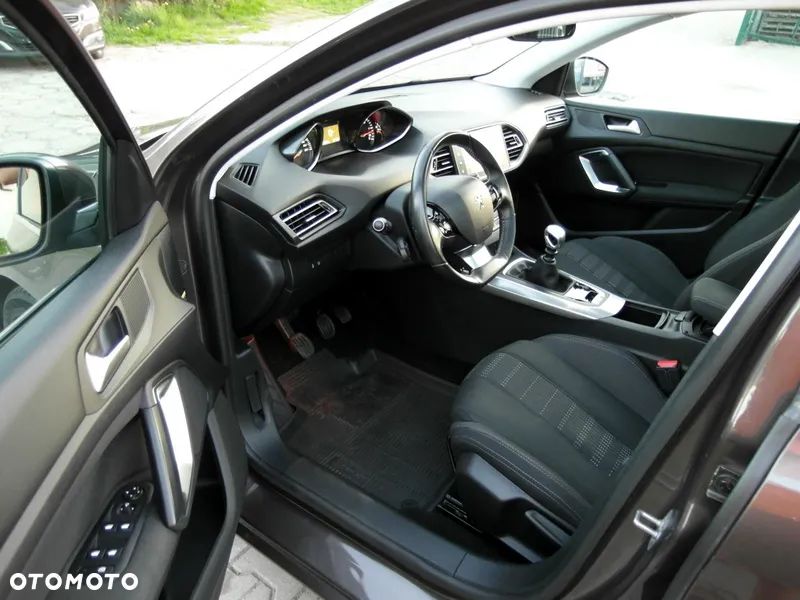 Peugeot 308 SW HDi FAP 150 Allure - 28