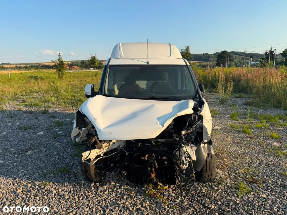 Fiat Doblo - 8