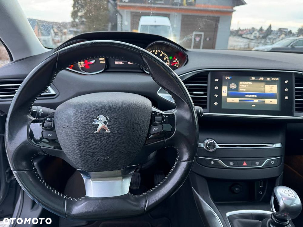 Peugeot 308 125 THP Active - 21