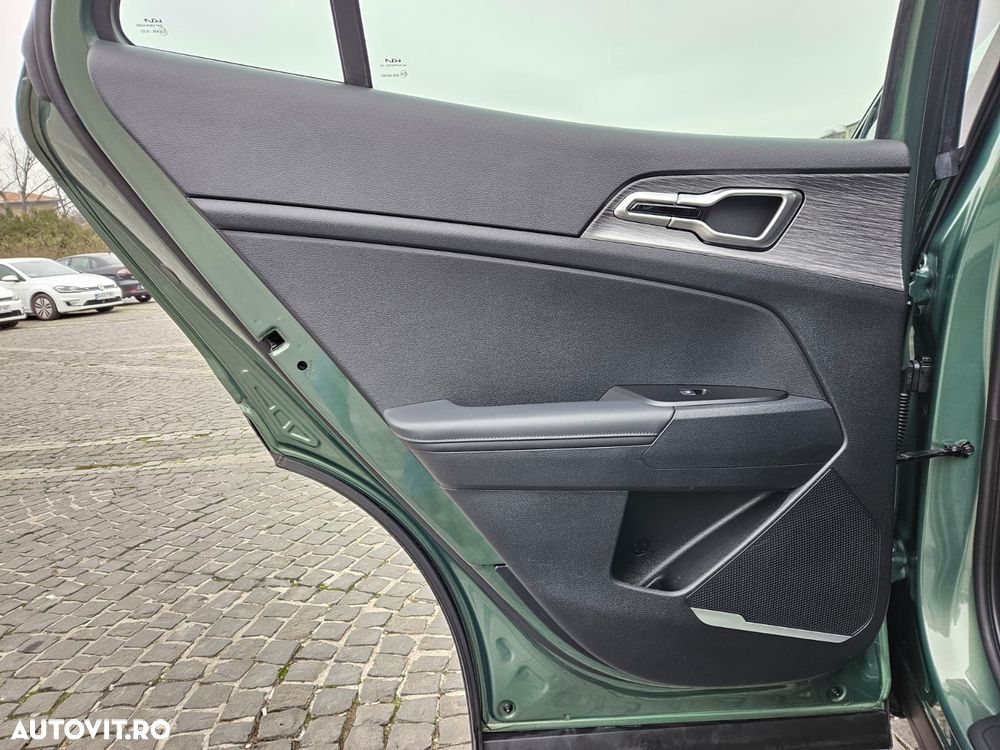 Kia Sportage 1.6 DSL MHEV 7DCT HP 4x2 Plus - 26