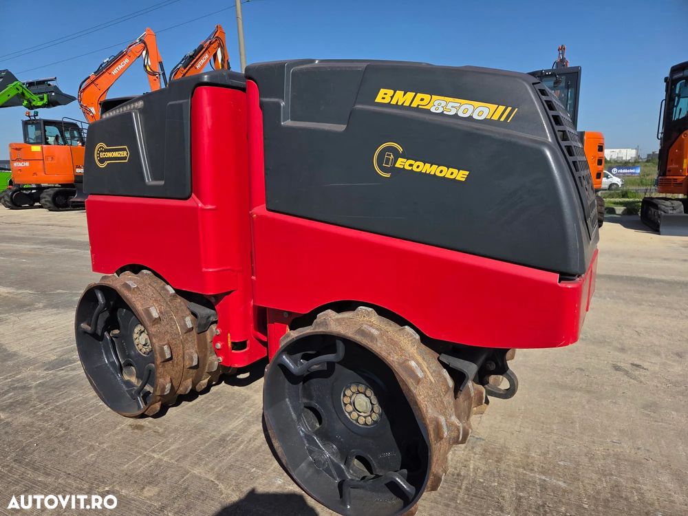 Bomag BOMAG 850, PICIOR DE OAIE, RADIOCOMANDA, latime tambur 0,8m, Masa operationala 1,5t, lungime 2m, motor Kubota 20CP, posibilitate leasing 4 ani, CA NOU-PROMOTIE 20.900 EUR+tva - 8