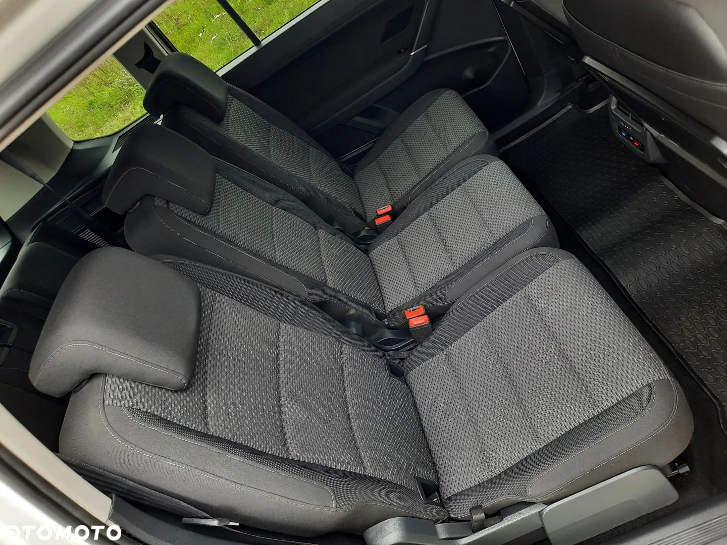 Volkswagen Touran 1.6 TDI SCR BlueMotion Technology DSG Trendline - 22