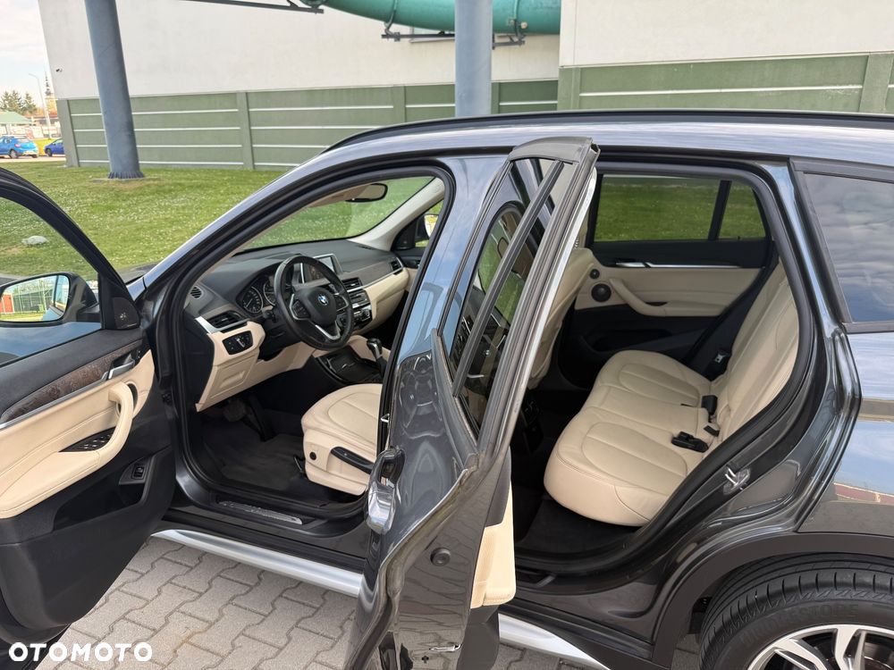 BMW X1 sDrive18i - 18
