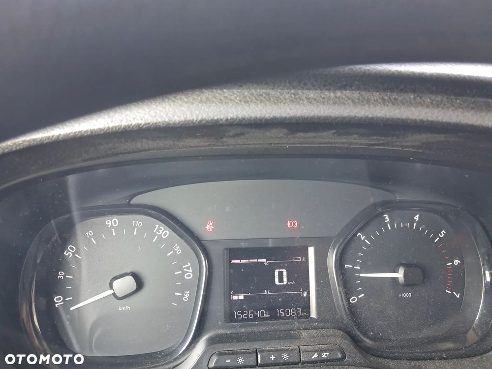 Peugeot EXPERT - 8