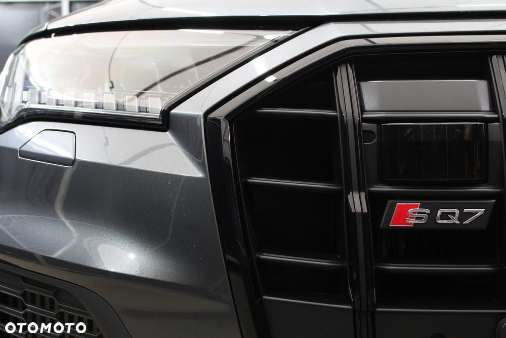 Audi SQ7 TFSI quattro tiptronic - 36