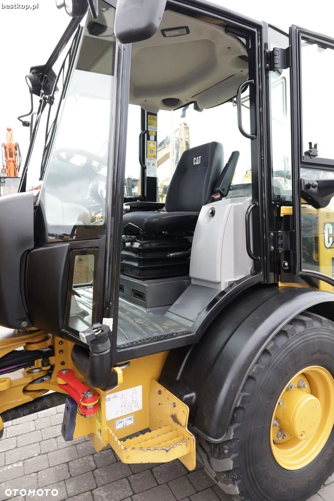 Caterpillar CAT 906M - 29