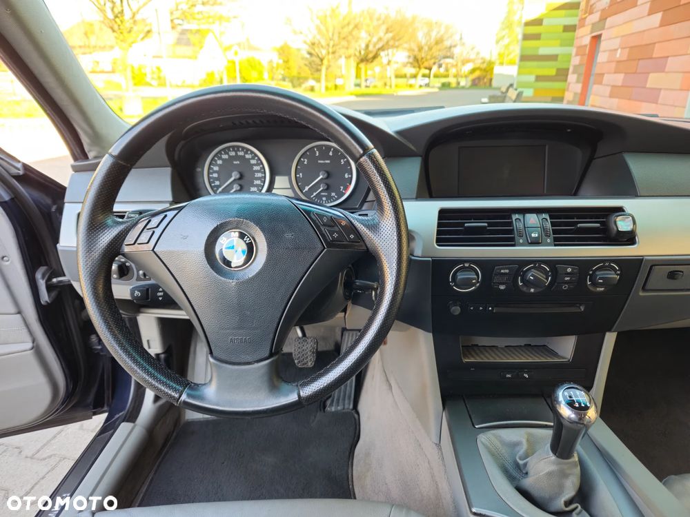 BMW Seria 5 - 29