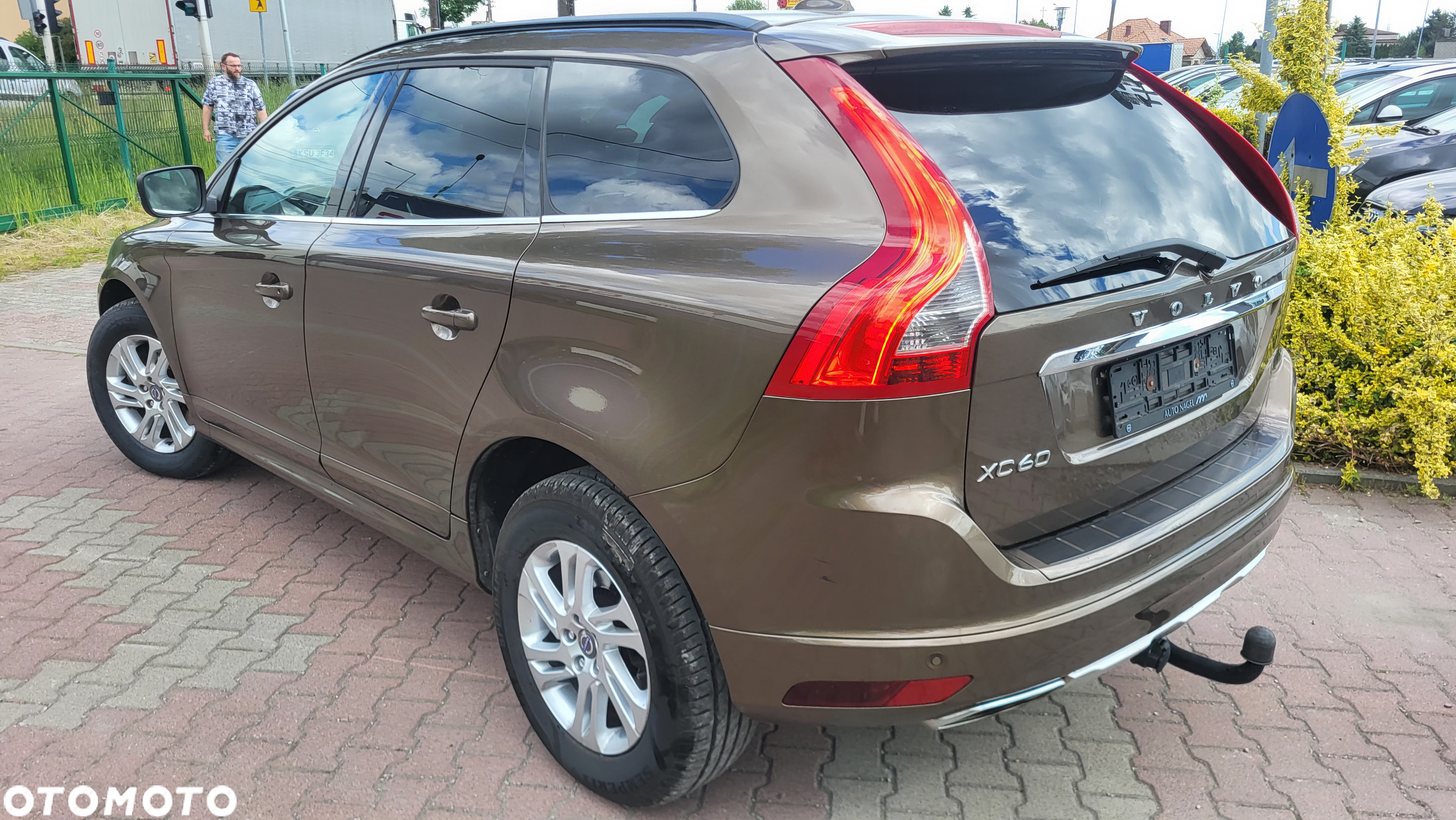 Volvo XC 60 D4 Geartronic Momentum - 4