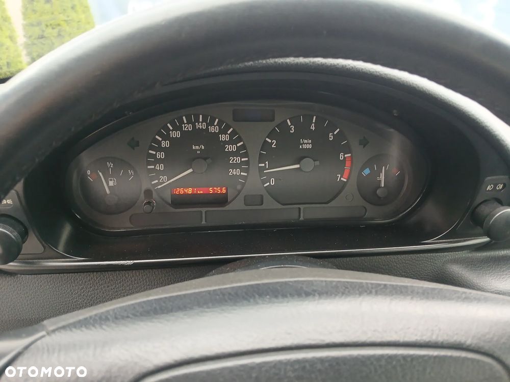 BMW Seria 3 316i - 20