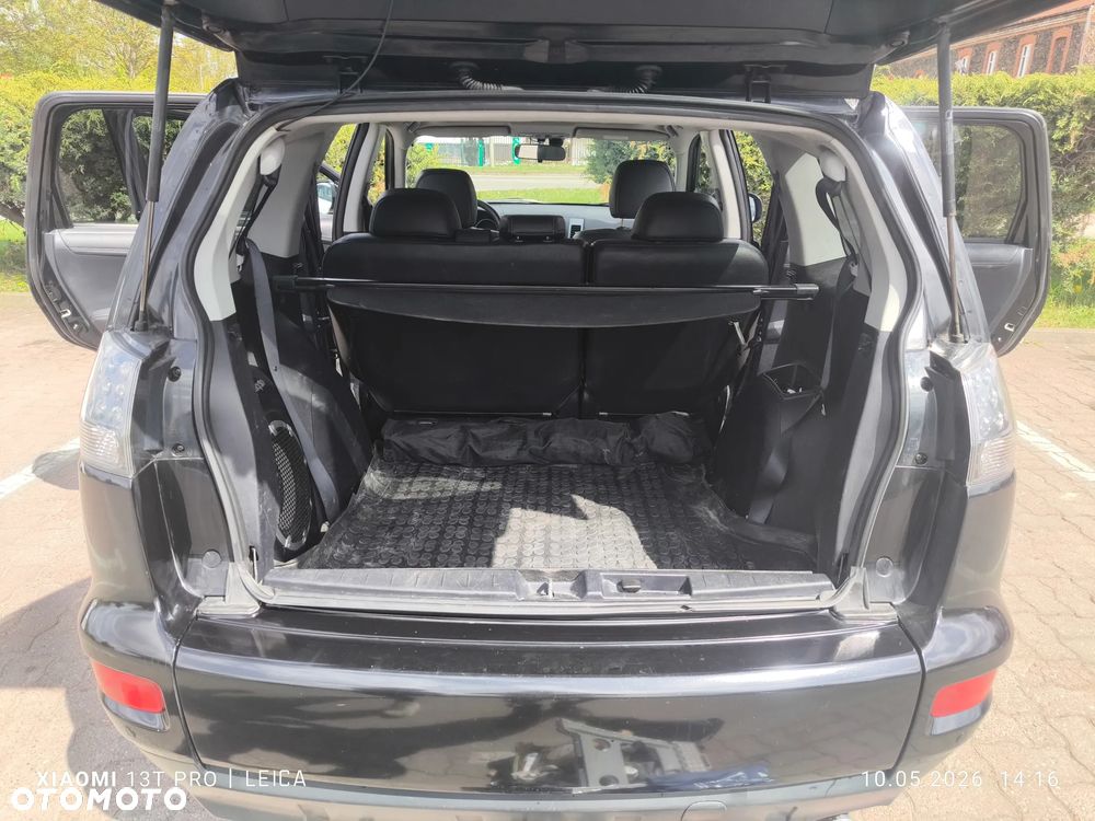 Mitsubishi Outlander 2.4 Instyle - 12