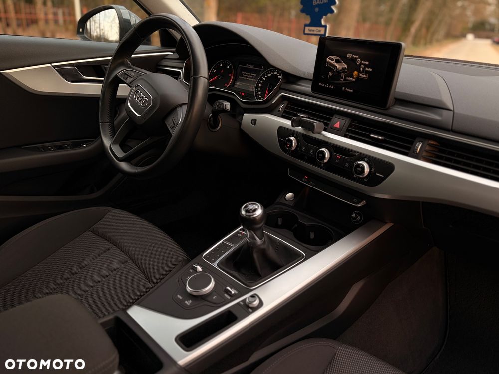 Audi A4 Avant 2.0 TDI - 20