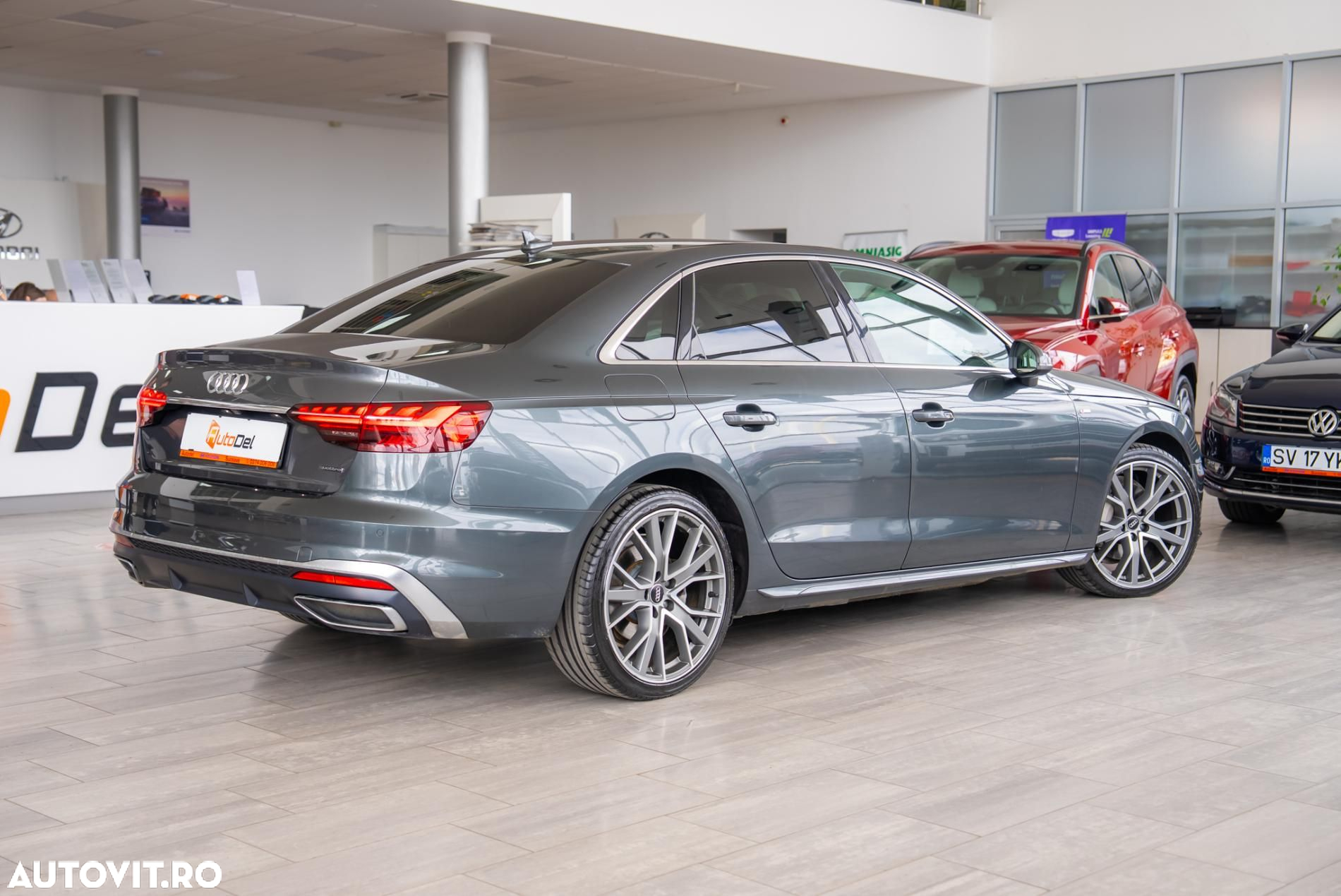 Audi A4 40 TDI quattro S tronic S Line - 4
