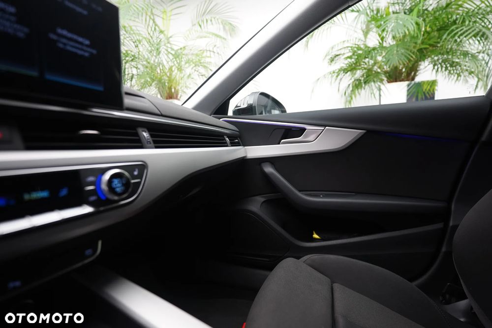 Audi A4 Limousine 40 TDI S Line S tronic - 15