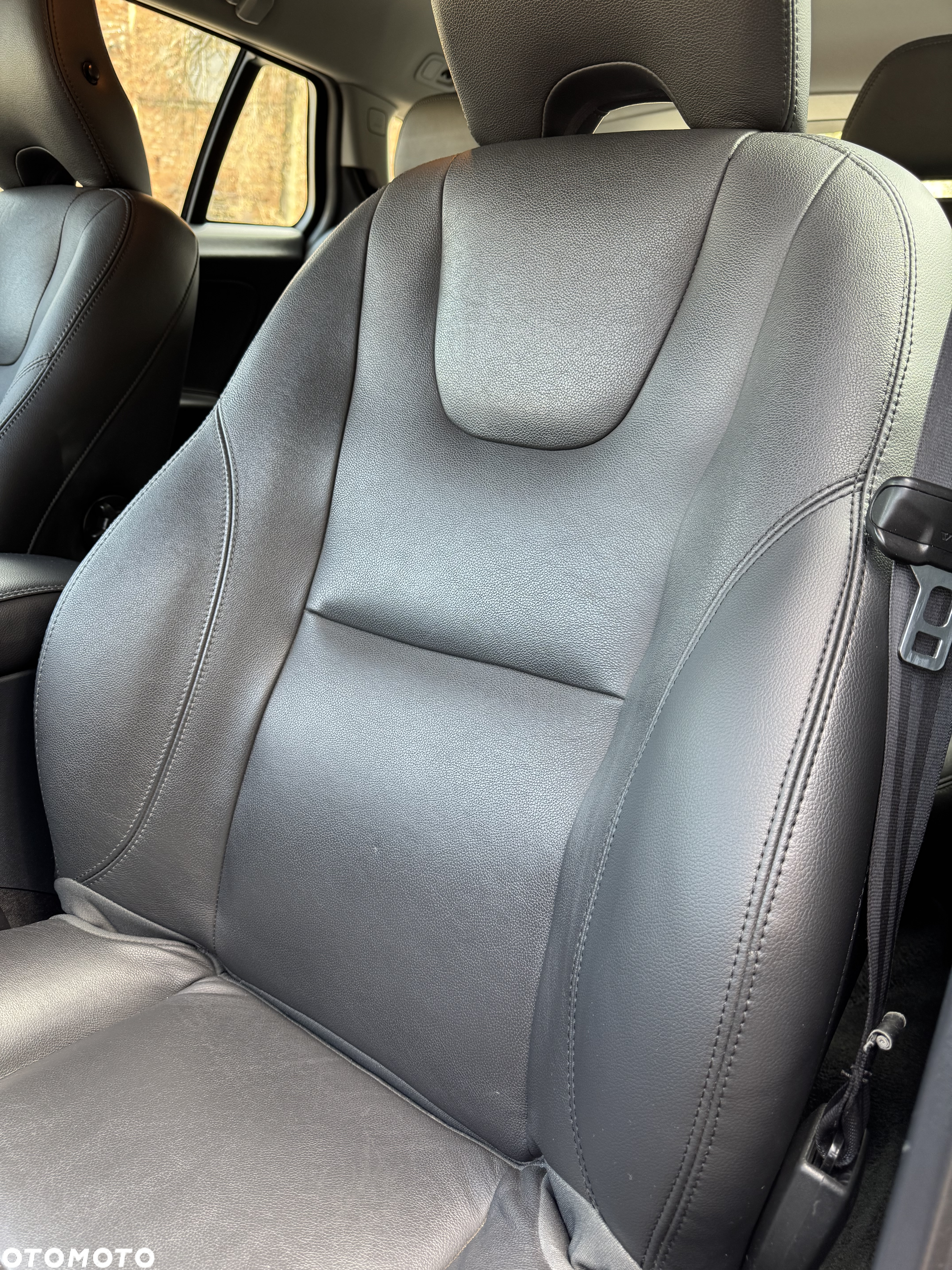 Volvo V60 D4 Drive-E Momentum - 13