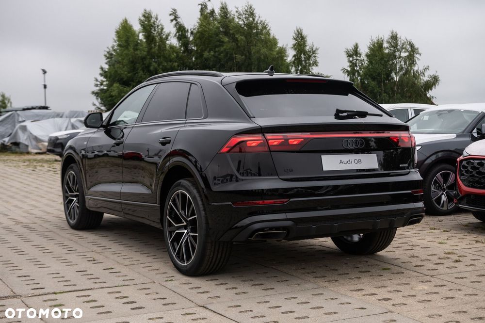 Audi Q8 - 4
