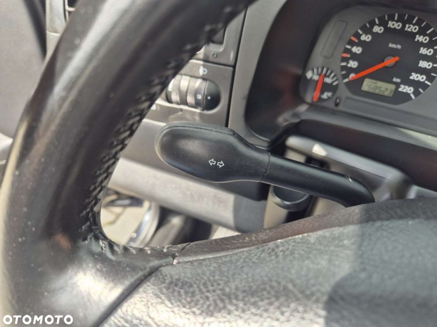 Volkswagen Golf - 17