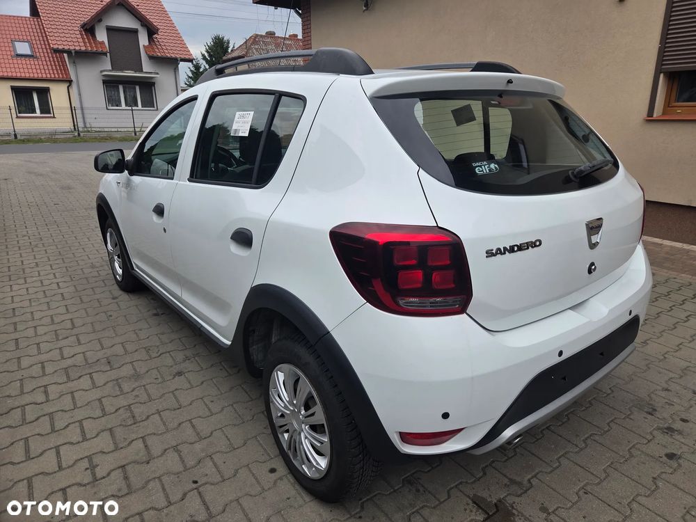 Dacia Sandero 1.5 dCi Laureate - 2