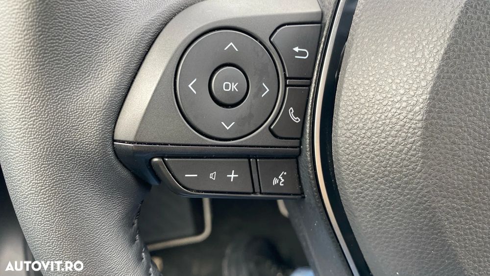 TOYOTA RAV4 2025 — imagine 17