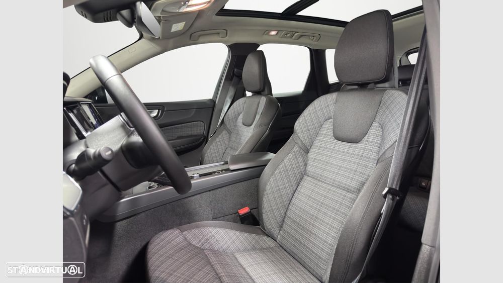 Volvo XC 60 2.0 T6 PHEV Core AWD - 10