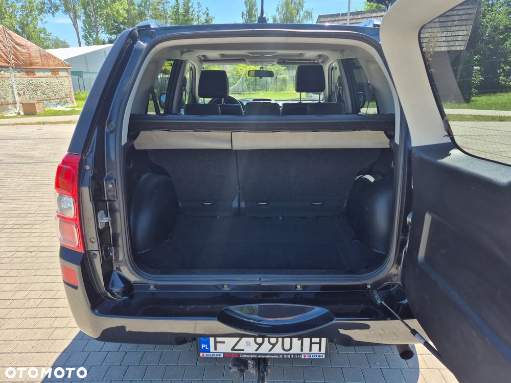 Suzuki Grand Vitara 2.0 De luxe - 28
