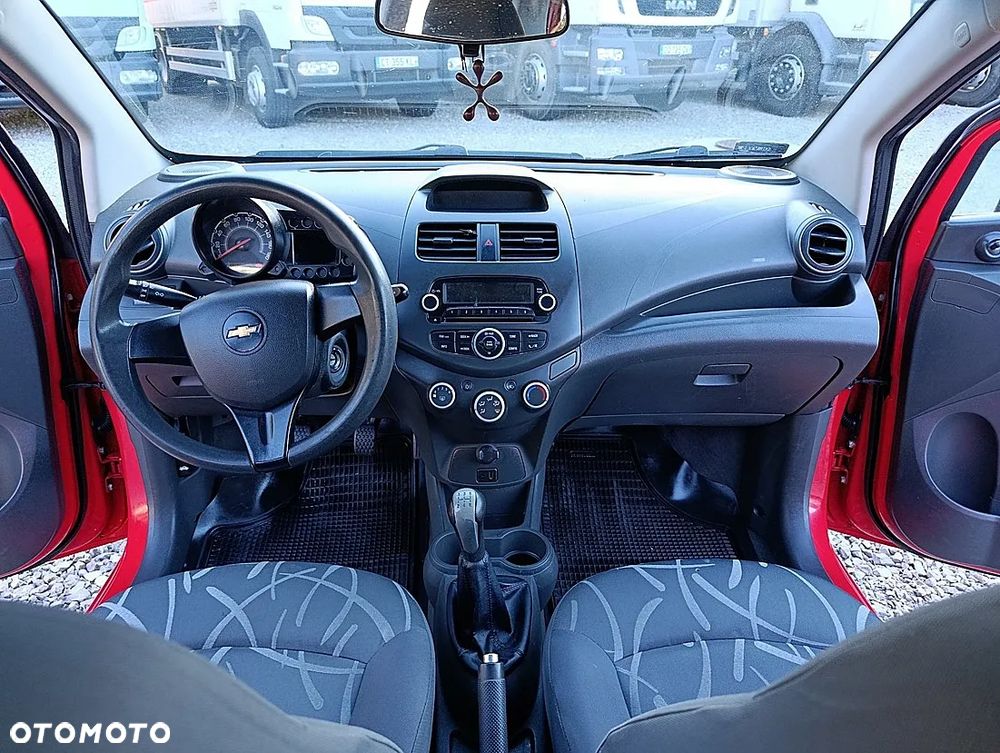 Chevrolet Spark 1.0 Base+ - 15