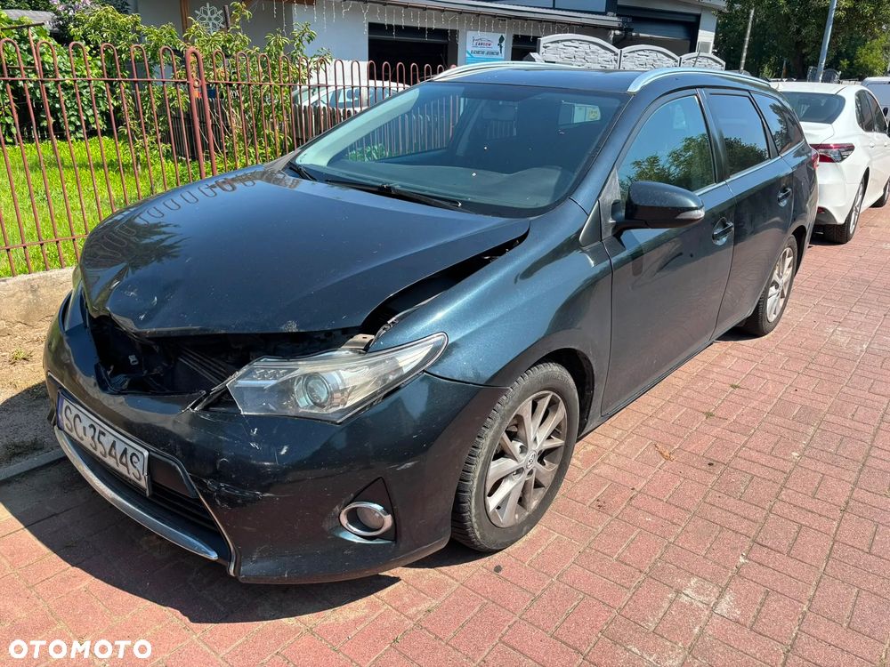 Toyota Auris 2.0 D-4D Comfort - 4