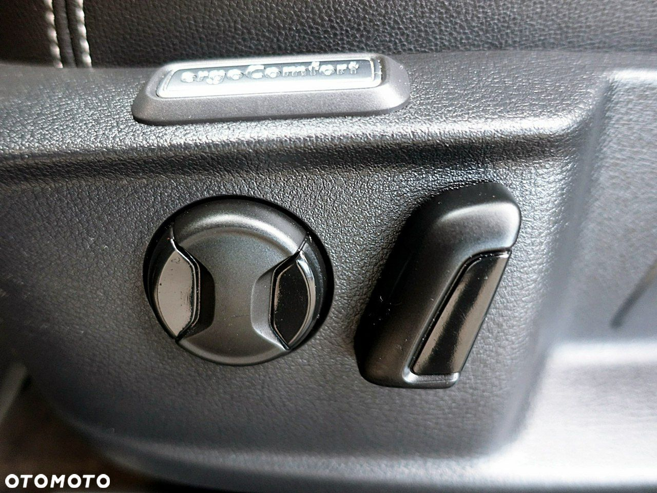 Volkswagen Passat - 19