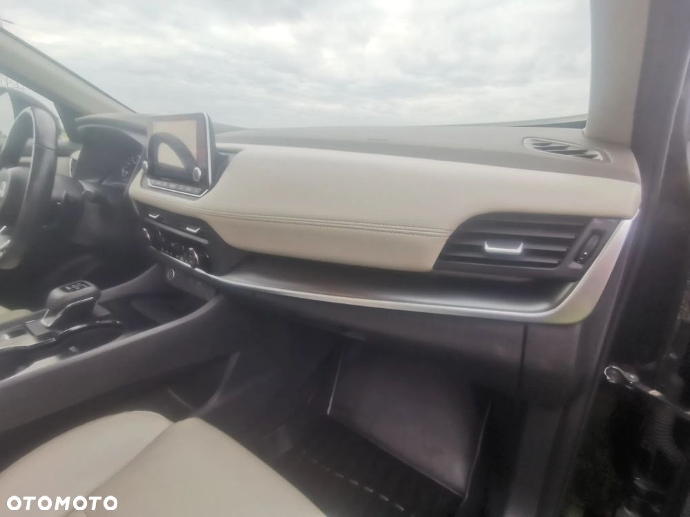 Nissan Rogue - 13