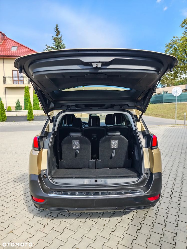 Peugeot 5008 - 10