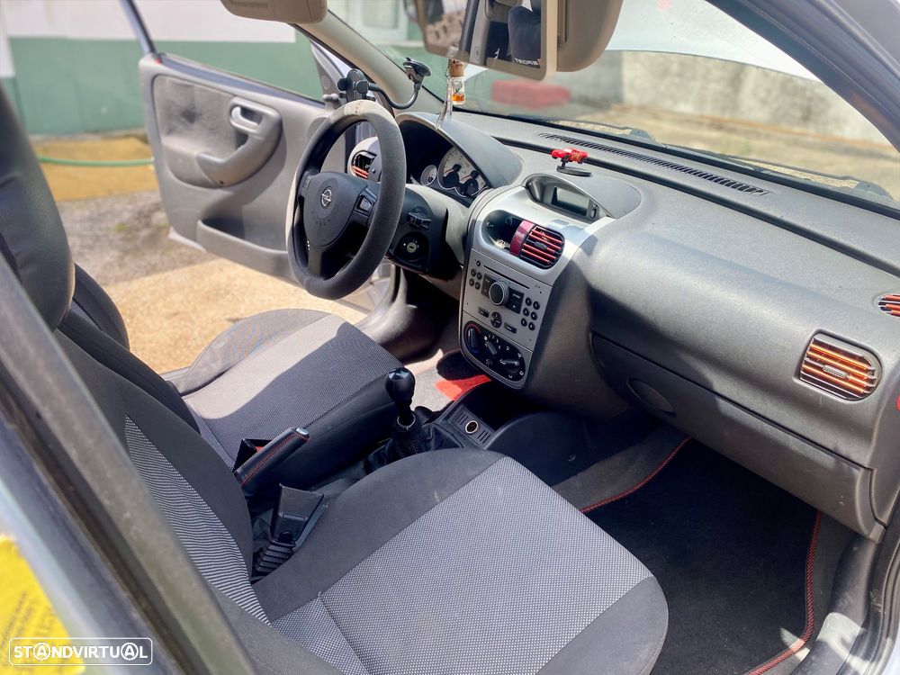 Opel Corsa 1.2 16V Cosmo - 7
