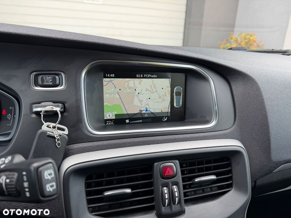 Volvo V40 D2 Momentum - 19