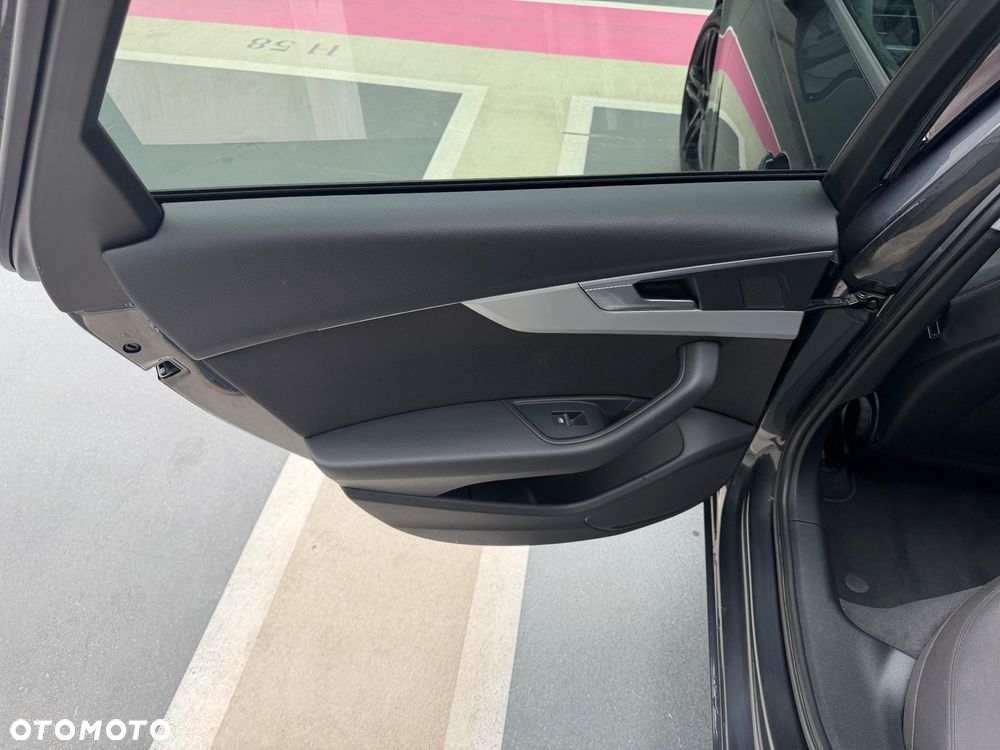 Audi A4 Avant 2.0 TDI S tronic - 17