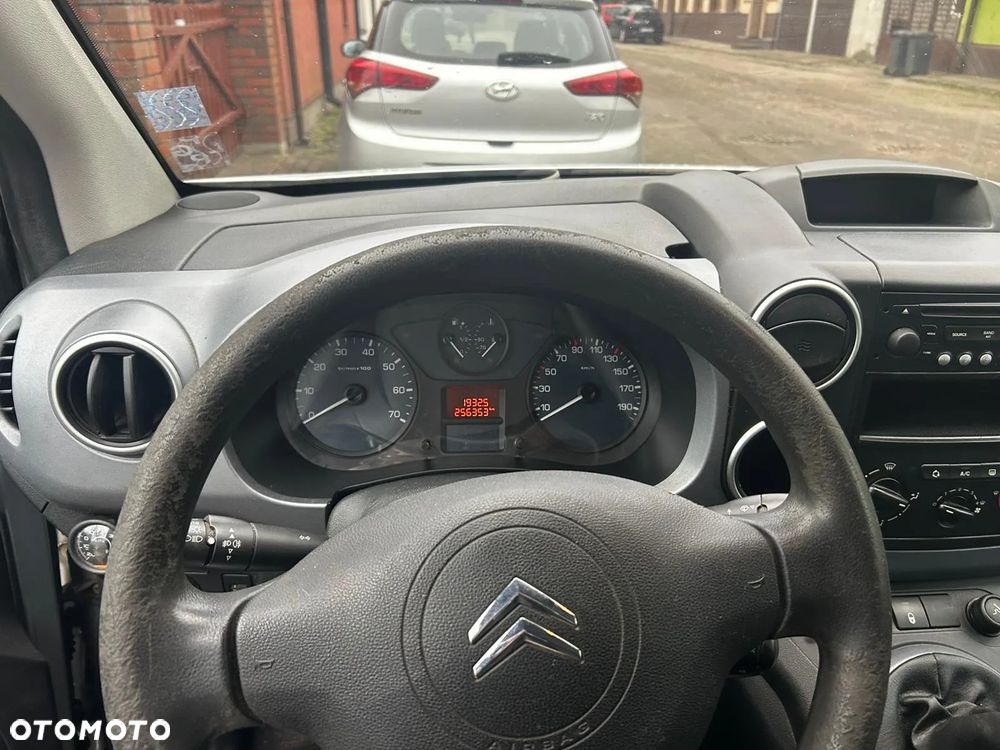 Citroën Berlingo 1.6i Prestige - 9