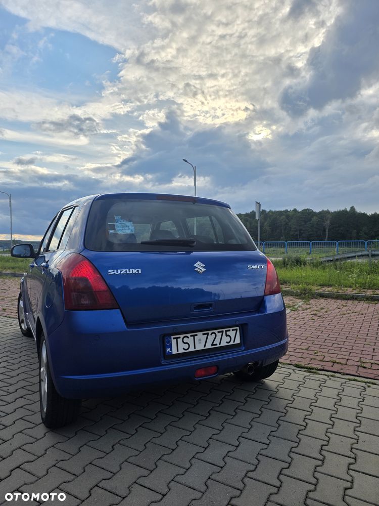 Suzuki Swift - 2