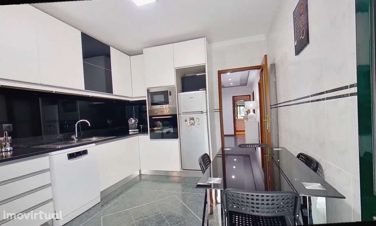 Apartamento T2 - Urbanização Germanus, Rio Tinto - Grande imagem: 4/17