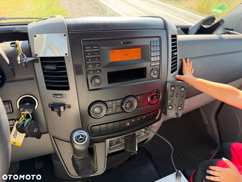 Mercedes-Benz Sprinter - 8