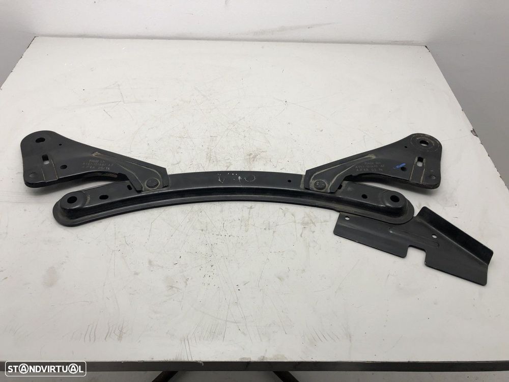 SUPORTE DO ESCAPE  Usado VOLVO V40 Hatchback (525, 526) D2 CV61A10684AA - 1