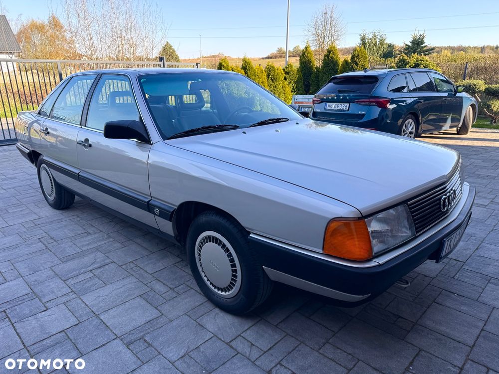 Audi 100 1.8 - 7