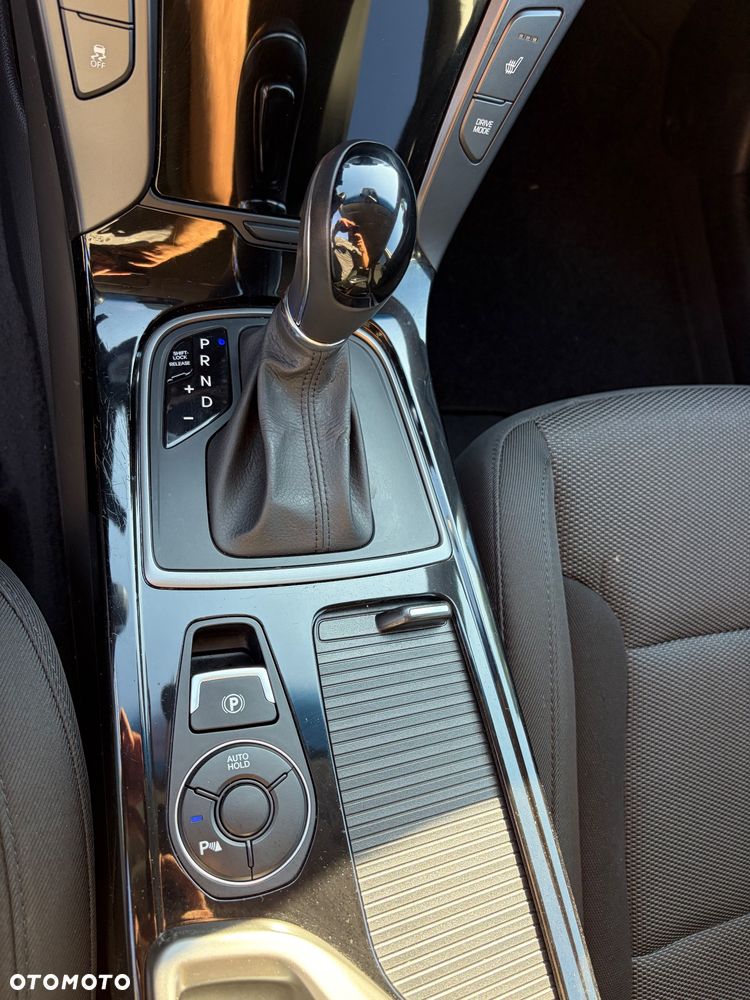 Hyundai i40 Kombi 1.7 CRDi DCT Trend - 19