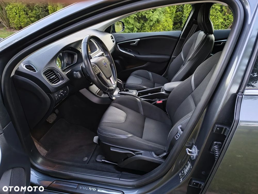 Volvo V40 D2 Summum - 12