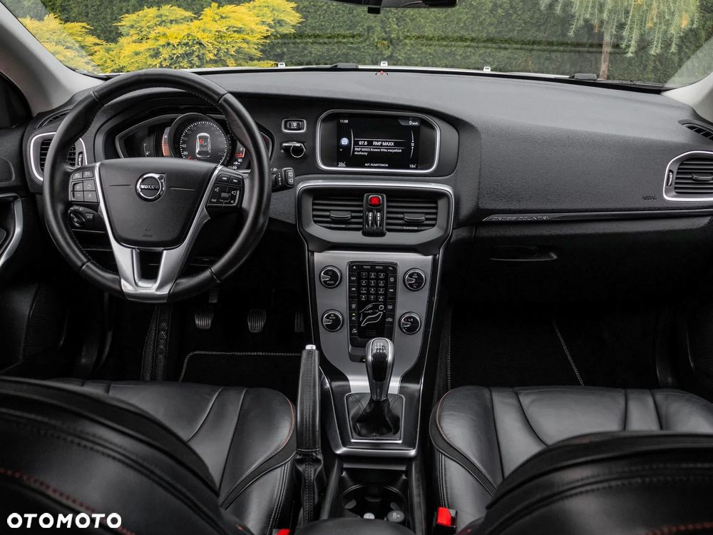 Volvo V40 Cross Country T3 Ocean Race - 17