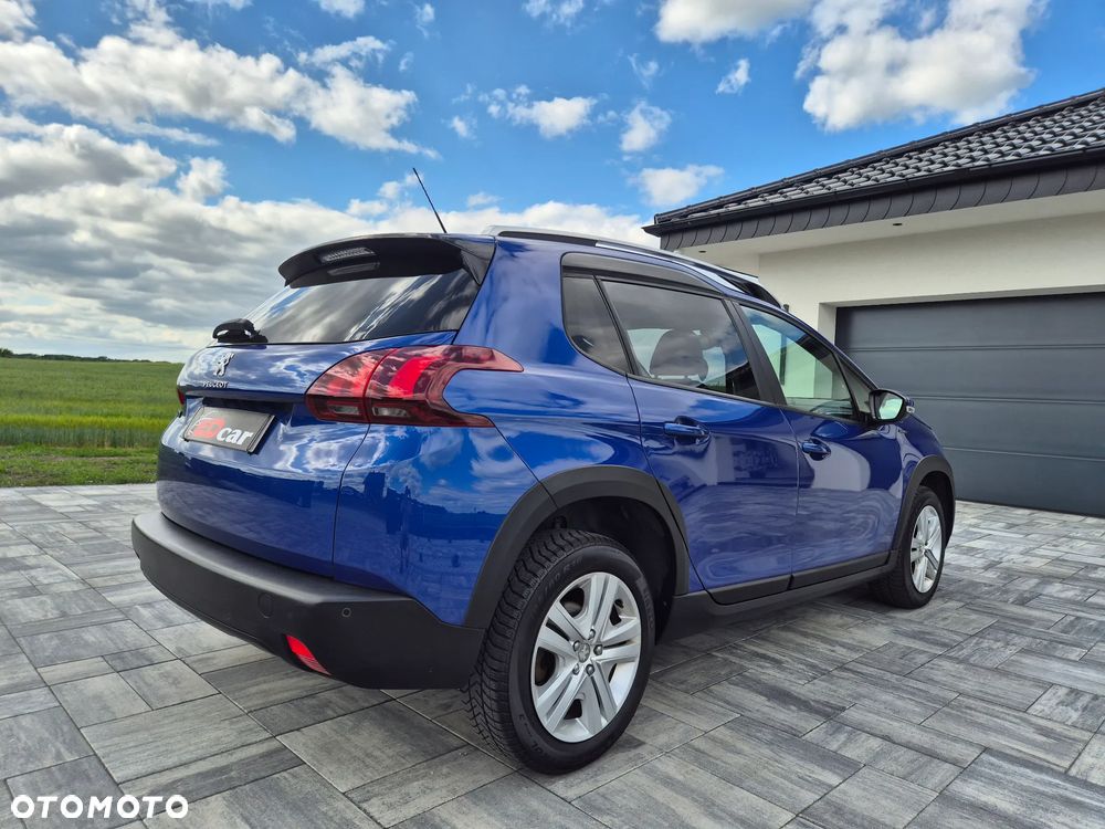Peugeot 2008 BlueHDi 100 STOP & START Signature - 25