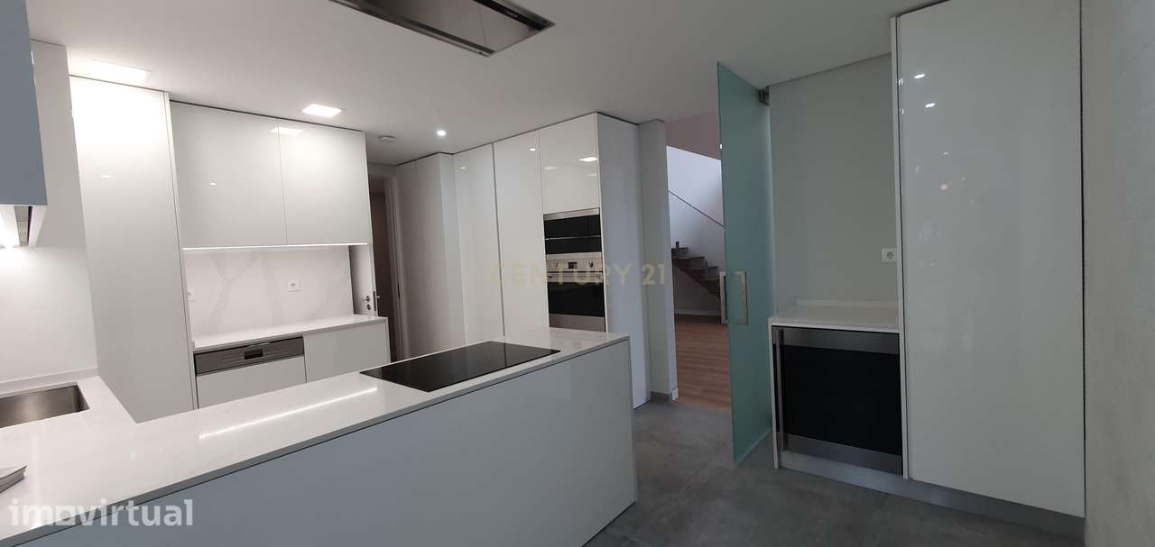 Magnifico Apartamento Novo T3 + 1 Duplex em Carcavelos - Grande imagem: 2/33