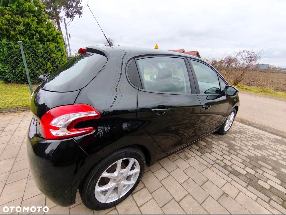 Peugeot 208 82 PureTech Style - 2