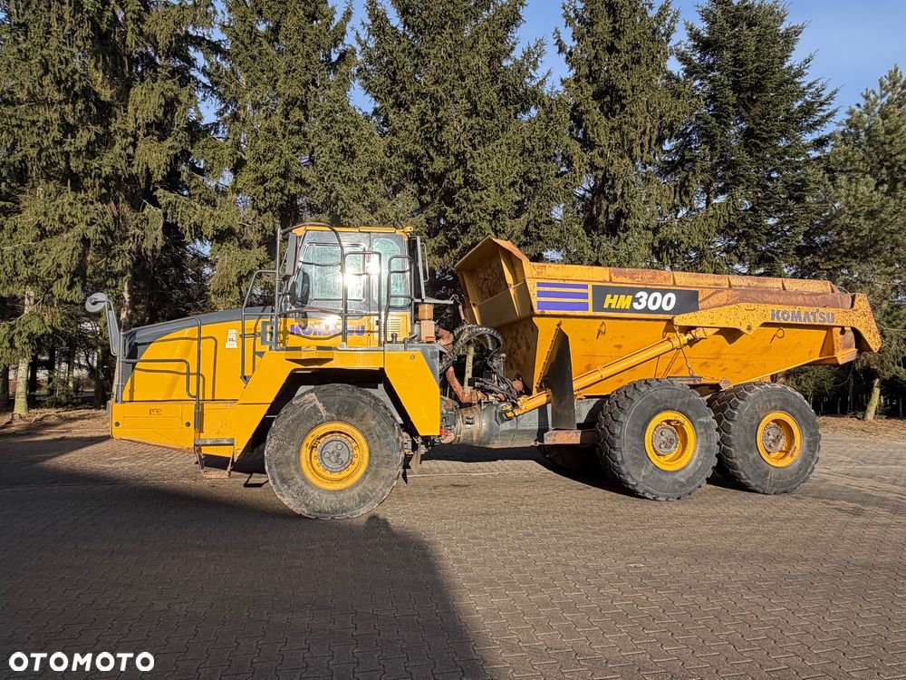 Komatsu HM300-3 - 3